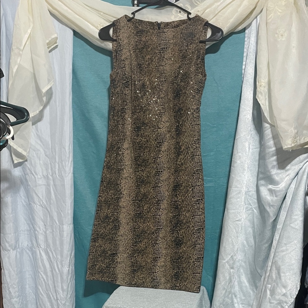 CDC Elegant Brown Patterned Midi Dress